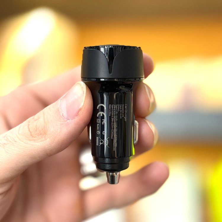 شارژر فندکی که به باتری گوشی آسیب نرسونه