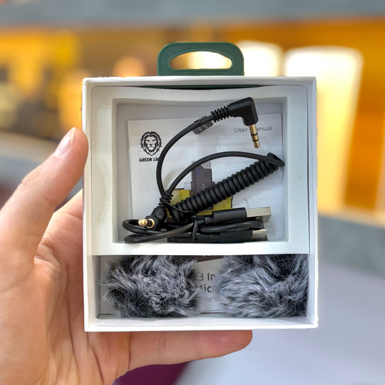 محتوایت جعبه میکروفون بیسیم گرین لاین