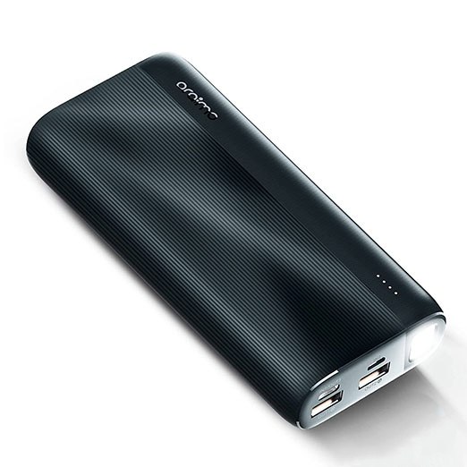 درگاه‌های خروجی USB و Type-C پاوربانک Traveler 4 Pro با توان 20 وات PD