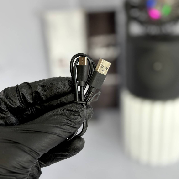 کابل شارژ اسپیکر فن دار