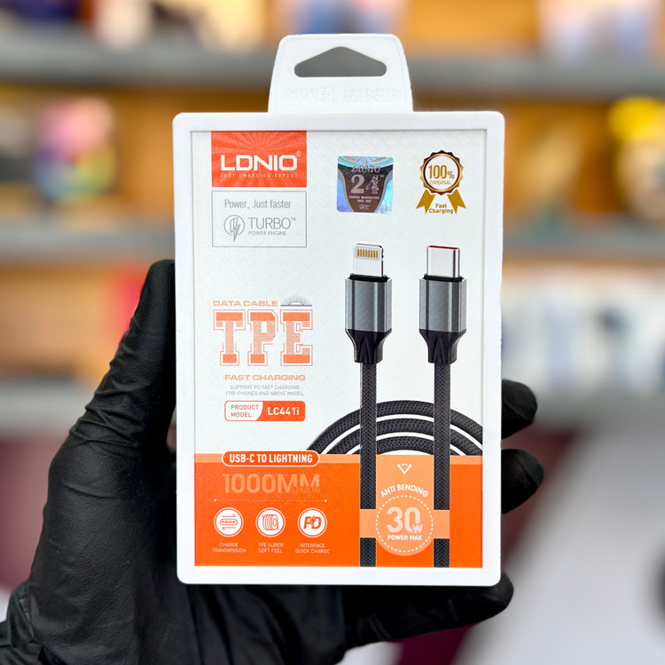 کابل شارژ آیفون13